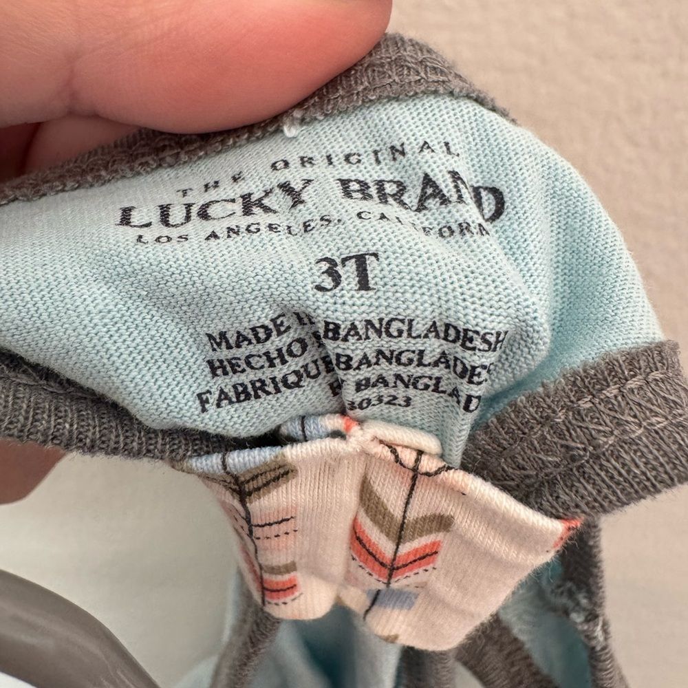 Lucky Brand Toddler 3T Racerback Tanktop - Picture 4 of 4